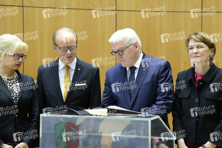 NRW Antrittsbesuch des Bundespräsidenten in Düsseldorf