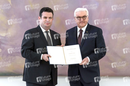 Ernennung der Mnister und Ministerinnen des neuen Bundeskabinetts in Berlin