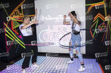 Let's Glow - 90er Jahre Neon Pop-Up Party in Berlin