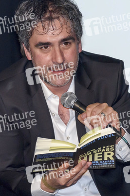 Lesung von Deniz Yücel in Berlin