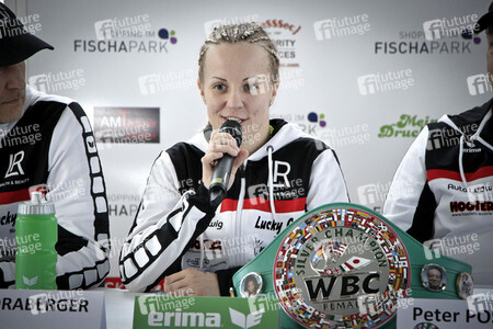 Pressekonferenz zum WBC-Titelkampft Eva Voraberger vs Nina Radovanovic in Wiener Neustadt