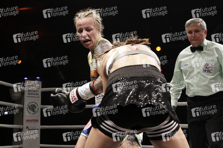 WBC WM-Boxkampf Eva Voraberger vs. Nina Radovanovic in Wiener Neustadt
