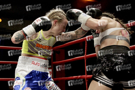 WBC WM-Boxkampf Eva Voraberger vs. Nina Radovanovic in Wiener Neustadt