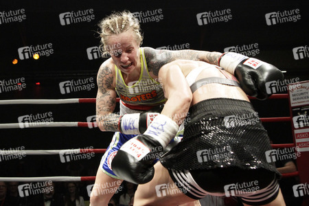 WBC WM-Boxkampf Eva Voraberger vs. Nina Radovanovic in Wiener Neustadt