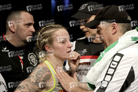 WBC WM-Boxkampf Eva Voraberger vs. Nina Radovanovic in Wiener Neustadt