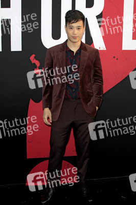 Filmpremiere 'Blumhouse präsentiert: Wahrheit oder Pflicht' in Los Angeles