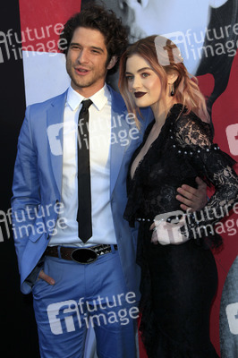 Filmpremiere 'Blumhouse präsentiert: Wahrheit oder Pflicht' in Los Angeles