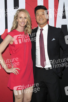 Filmpremiere 'Blumhouse präsentiert: Wahrheit oder Pflicht' in Los Angeles