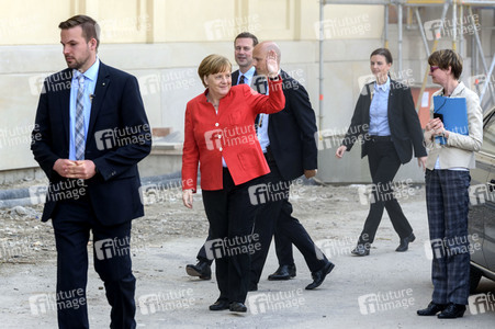 Angela Merkel emfpängt Emmanuel Macron in Berlin