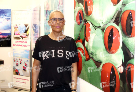 Ausstellungseröffnung mit Natascha Ochsenknecht in Hamburg