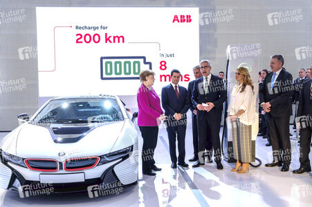 Eröffnungsrundgang der Kanzlerin auf der Hannover Messe 2018