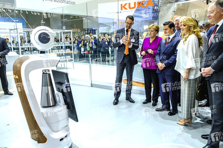 Eröffnungsrundgang der Kanzlerin auf der Hannover Messe 2018