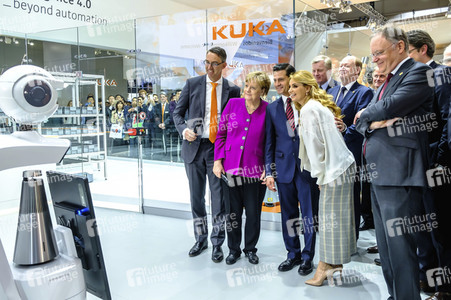 Eröffnungsrundgang der Kanzlerin auf der Hannover Messe 2018