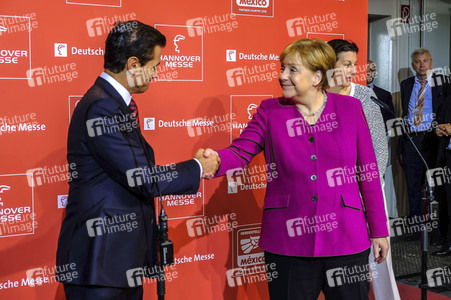 Eröffnungsrundgang der Kanzlerin auf der Hannover Messe 2018