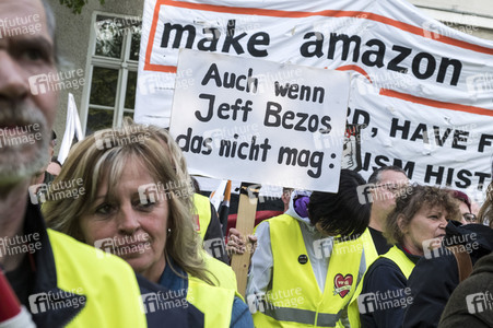 Amazon Mitarbeiter Demonstration in Berlin