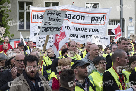 Amazon Mitarbeiter Demonstration in Berlin