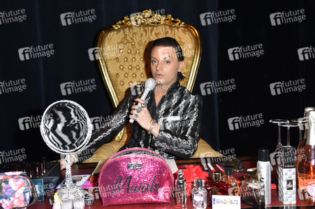 Premiere der 'Julian F.M. Stoeckel & Friends - die Show!' in Berlin