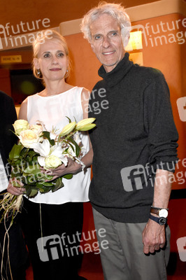 Theaterpremiere 'Die Wahrheit und nichts als die Wahrheit' in München