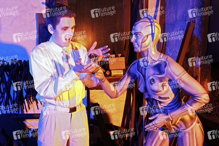 GEEK ART: Menschmaschine / Man-Machine Bodypainting