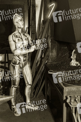 GEEK ART: Menschmaschine / Man-Machine Bodypainting