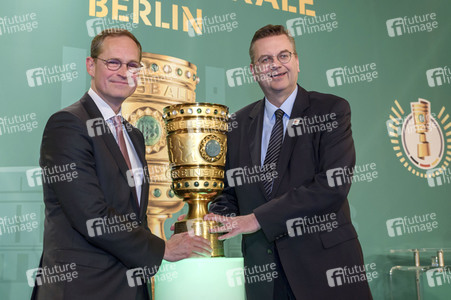 Cup Handover des DFB-Pokals in Berlin