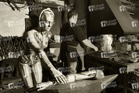 GEEK ART: Menschmaschine / Man-Machine Bodypainting