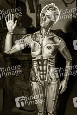 GEEK ART: Menschmaschine / Man-Machine Bodypainting