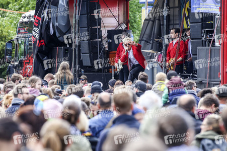 'Hand in Hand' Demonstration in Chemnitz