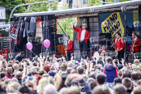 'Hand in Hand' Demonstration in Chemnitz