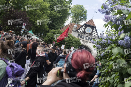 1. Mai Demo im Grunewald in Berlin