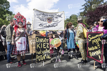 1. Mai Demo im Grunewald in Berlin