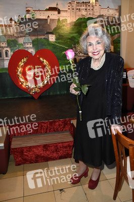 95. Geburtstag von Ruth Megary in München