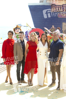 Photocall 'Hotel Transsilvanien 3 - Ein Monster Urlaub' in Cannes