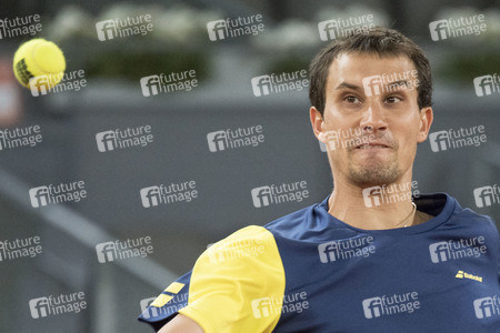 Tennis Match Evgeny Donskoy vs Alexander Zverev in Madrid