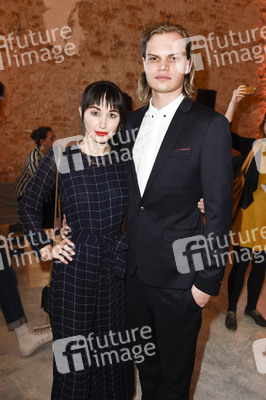 Staffel 2 Premiere 'You Are Wanted' in Berlin