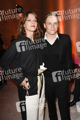Staffel 2 Premiere 'You Are Wanted' in Berlin