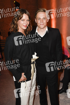 Staffel 2 Premiere 'You Are Wanted' in Berlin
