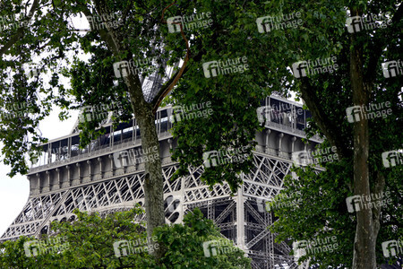 Sightseeing Paris