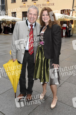 Jubiläumsgala '70 Jahre Faszination Tracht Angermaier' in München