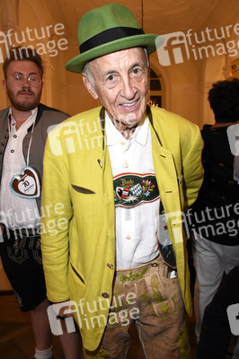 Jubiläumsgala '70 Jahre Faszination Tracht Angermaier' in München
