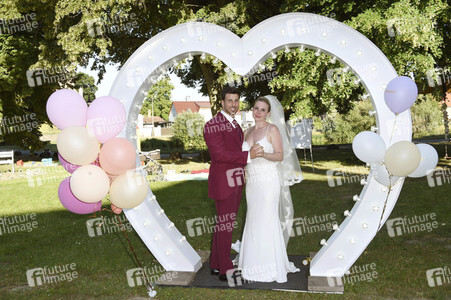 Hochzeit von Leonard Freier und Caona Maron in Wulkow