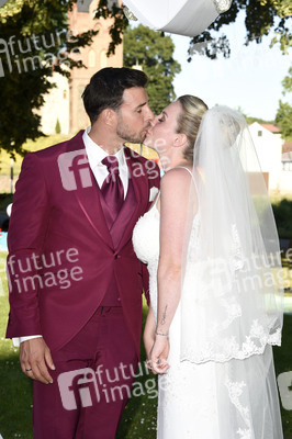 Hochzeit von Leonard Freier und Caona Maron in Wulkow