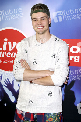 Mikolas Josef in Hamburg