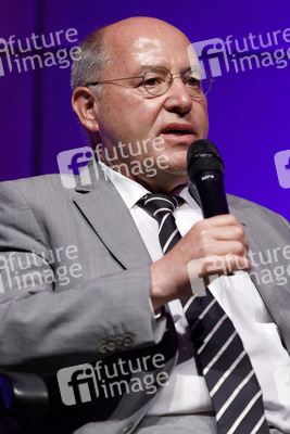 Gregor Gysi auf der 6. phil.cologne in Köln
