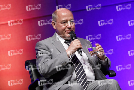 Gregor Gysi auf der 6. phil.cologne in Köln