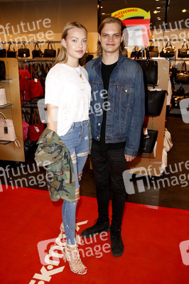 TK Maxx Shopping Event in Berlin