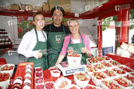 Erdbeer-Charity-Verkauf in Hamburg
