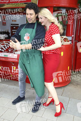 Erdbeer-Charity-Verkauf in Hamburg