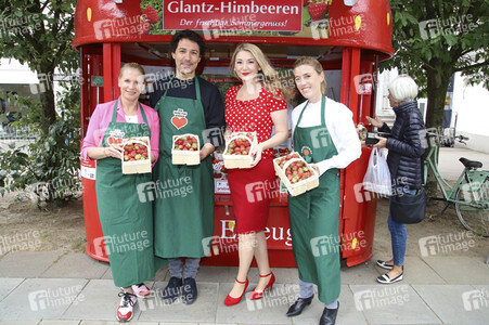 Erdbeer-Charity-Verkauf in Hamburg