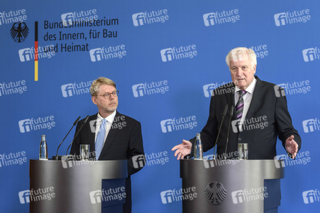Pressekonferenz zur Neubesetzung der Leitung des BAMF in Berlin